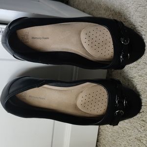 Time & Tru. Black. 9 1/2W.